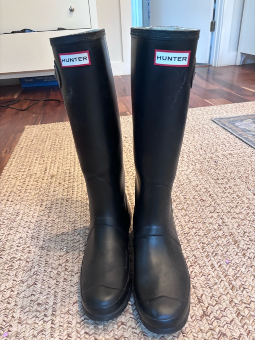 Hunter Black Gloss Tall Rain Boots with Red Logo Trim, Women's 10, Men 9